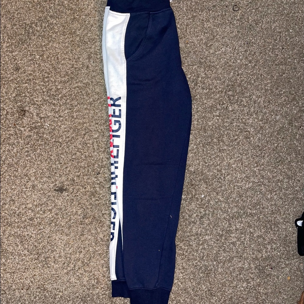 Tommy Hilfiger sweats